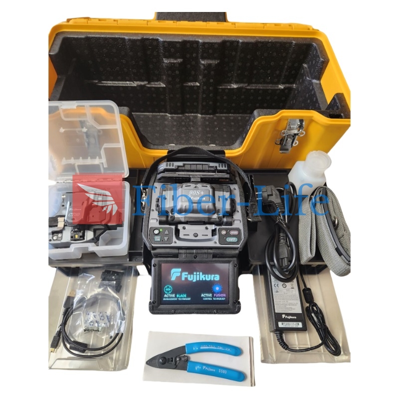 Fujikura-FSM-90S-Fiber-Fusion-Splicer-Equipped-With-CT-50-Fiber-Cleaver-6-1.jpg
