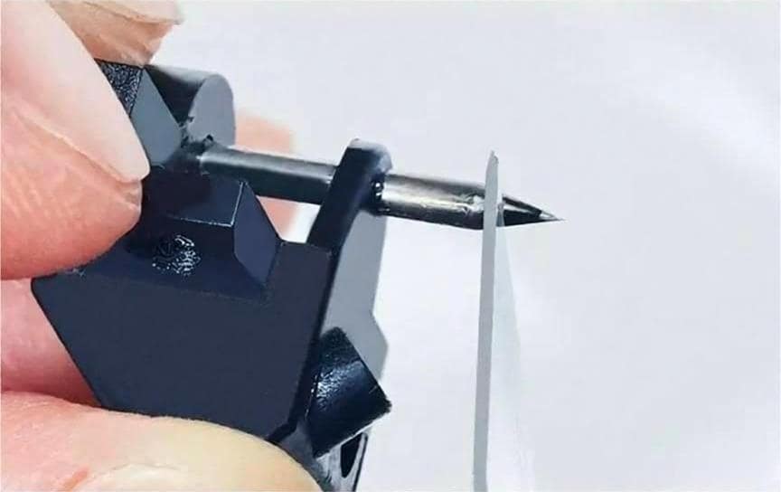 Signal Fire ZS-700 Fusion Splicer Electrodes For AI-7/AI-7S/AI-7C/AI-7V/AI-8/AI-8C/AI-9/AI-10/AI-20 3 Signal Fire Fusion Splicer Electrodes Clean the carbon deposits on the electrode needle regularly